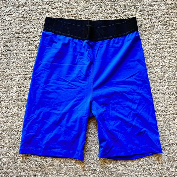 Alala Primary Short Lapis M NWOT - Picture 7 of 7